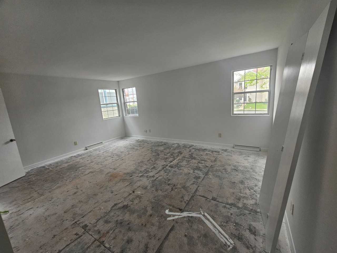 442 S 18th St - Photo 4 of 13