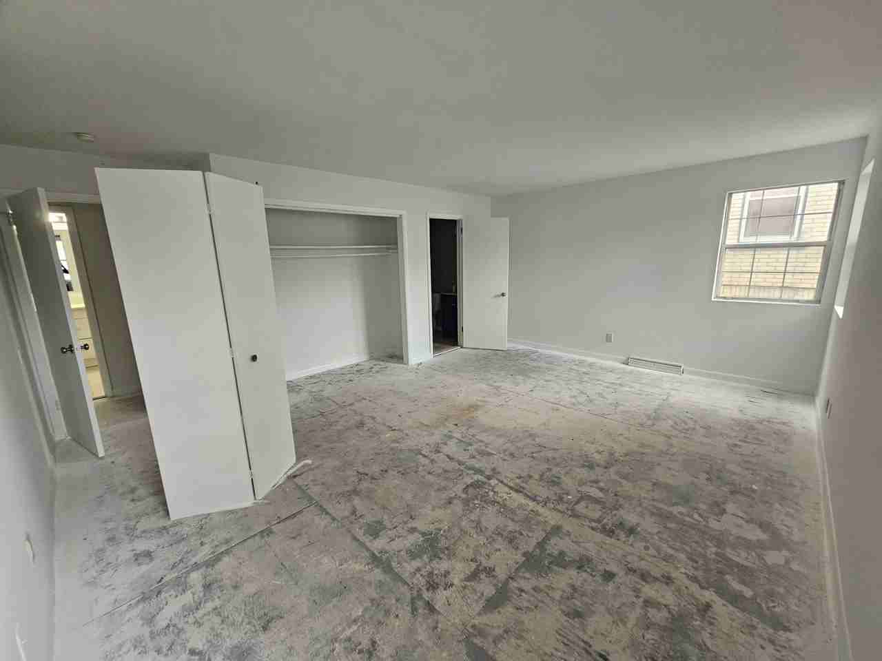 442 S 18th St - Photo 6 of 13