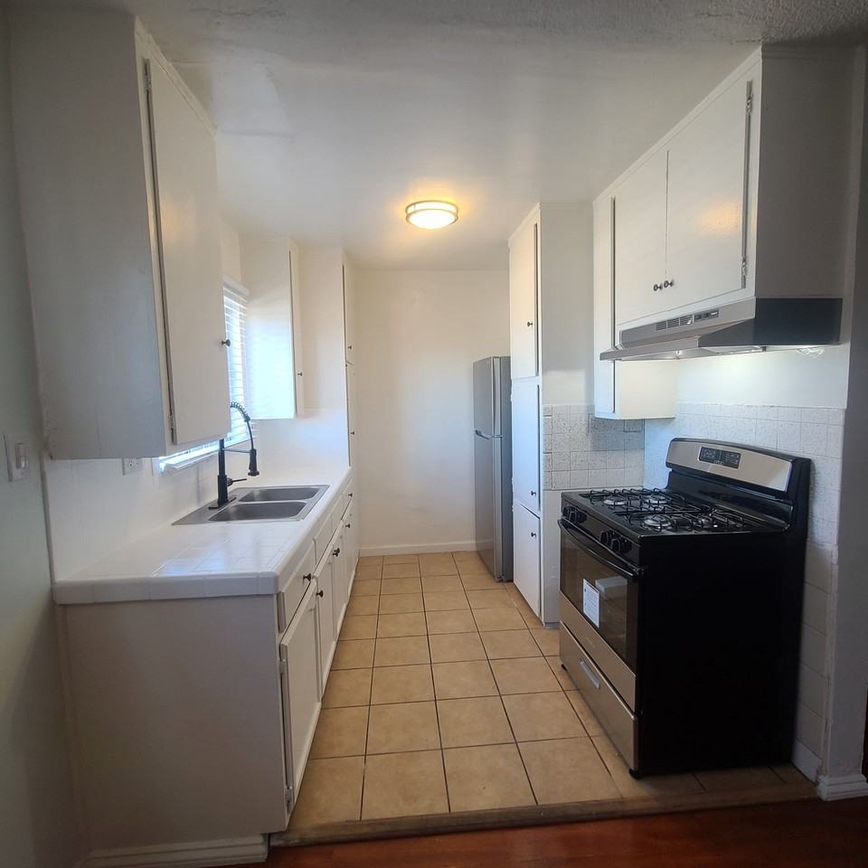 Harvard Boulevard - Photo 2 of 39