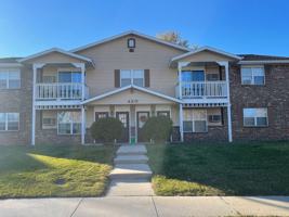 featured image of 410 S River Rd