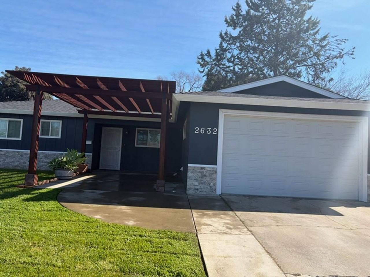 2632 Story Ave