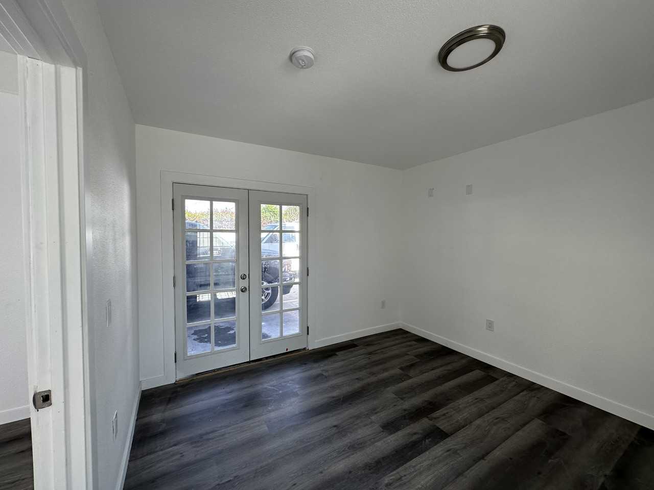 1734 W 85th St #3 - Photo 2 of 17