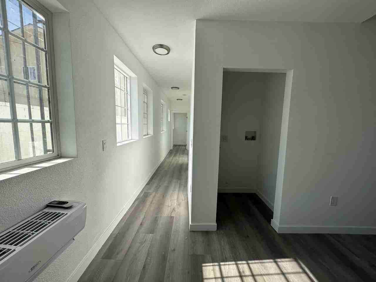 1734 W 85th St #3 - Photo 6 of 17