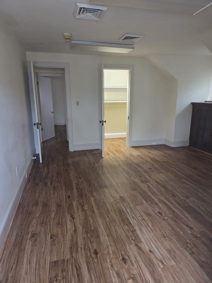 133 Oakland Ave - Photo 6 of 9