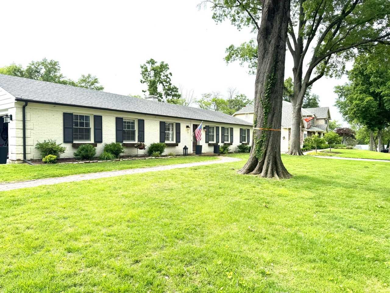 1715 Pine Hill Dr #NA - Photo 2 of 16