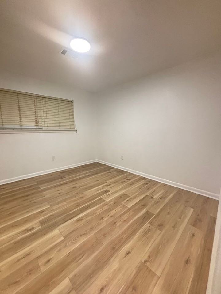 511 N 4th - Photo 5 of 8