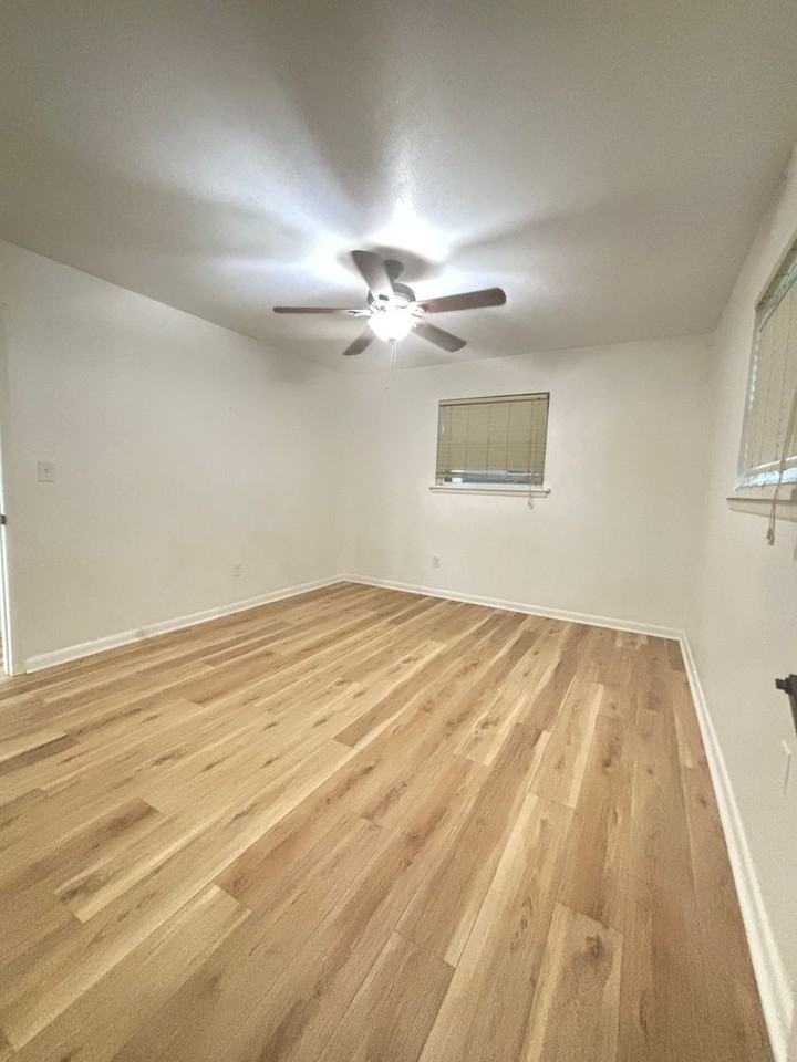511 N 4th - Photo 7 of 8