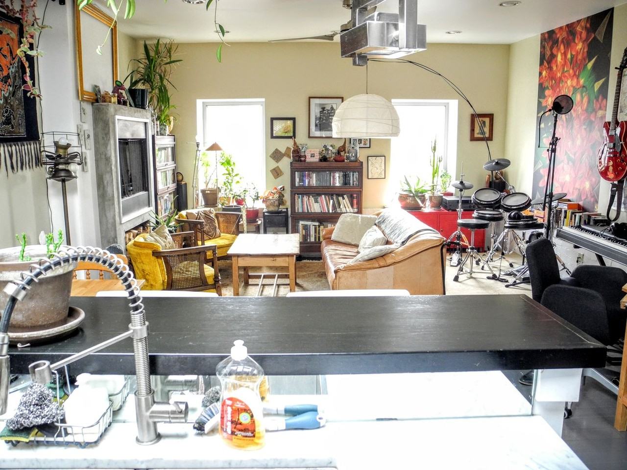 2241 Fitzwater St #3 - Photo 4 of 19