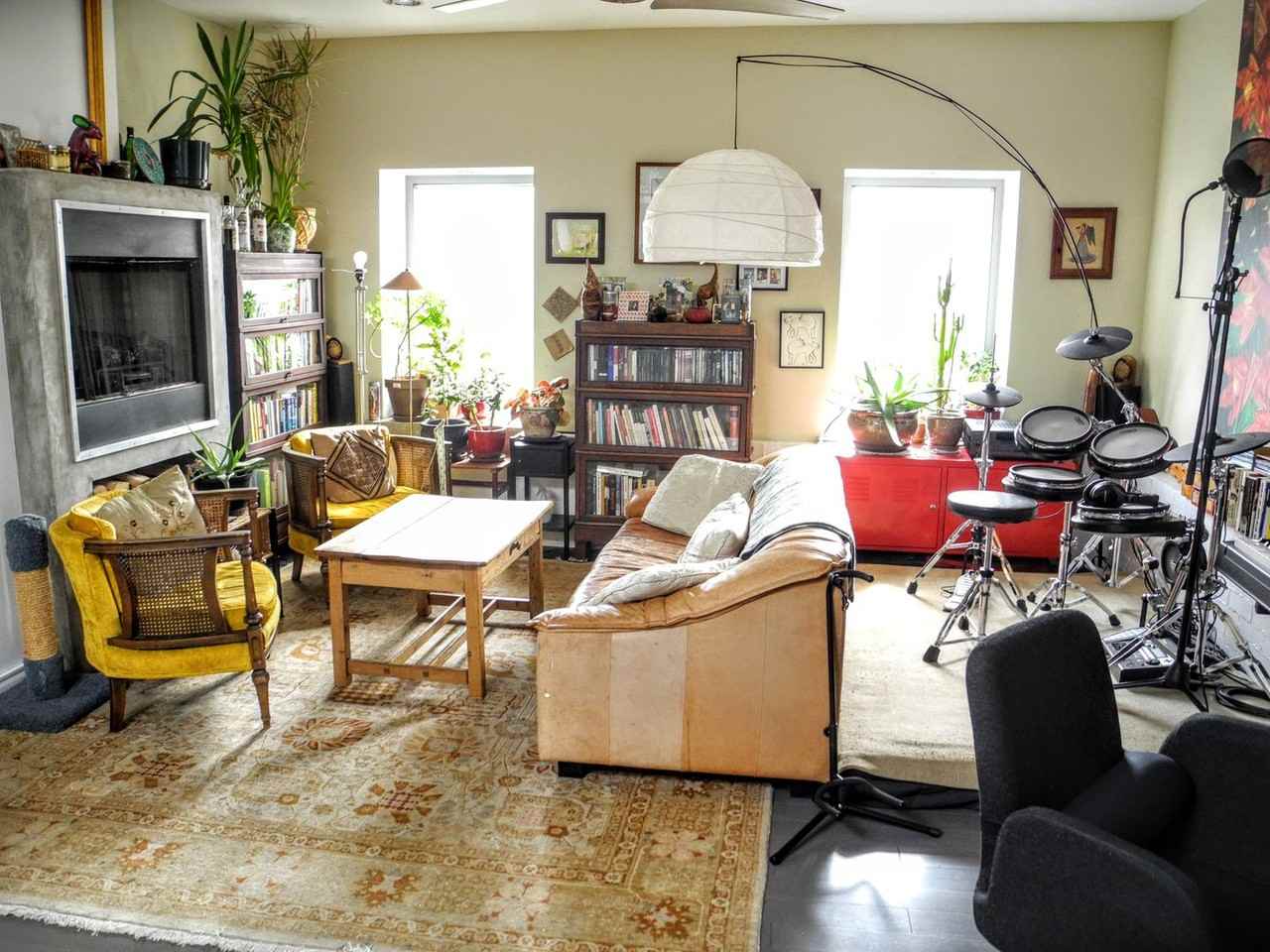 2241 Fitzwater St #3 - Photo 6 of 19