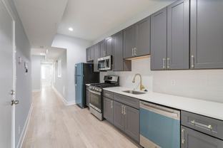 2808 W Oxford - Photo 1 of 1