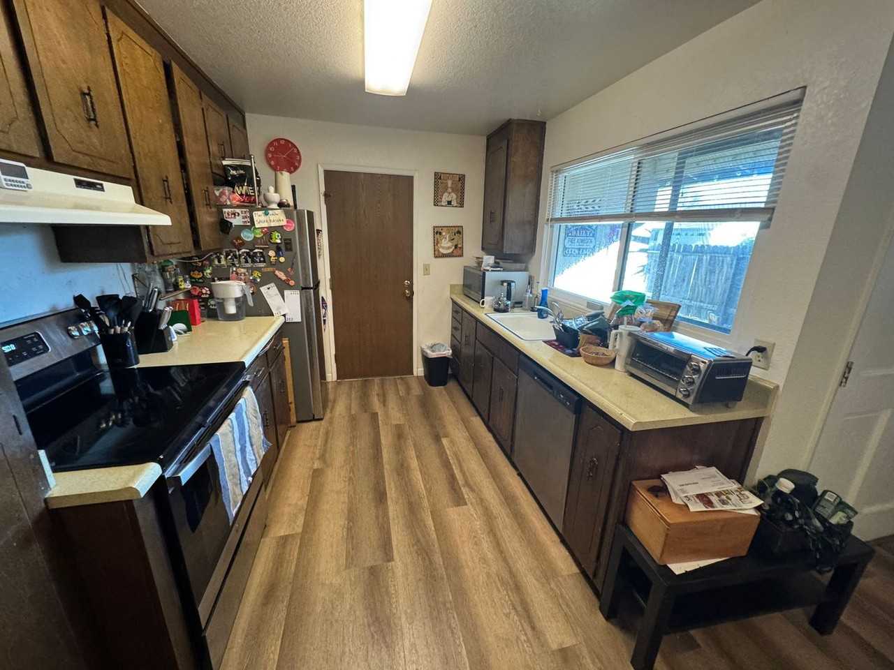 2712 Ottowa Ave - Photo 2 of 5