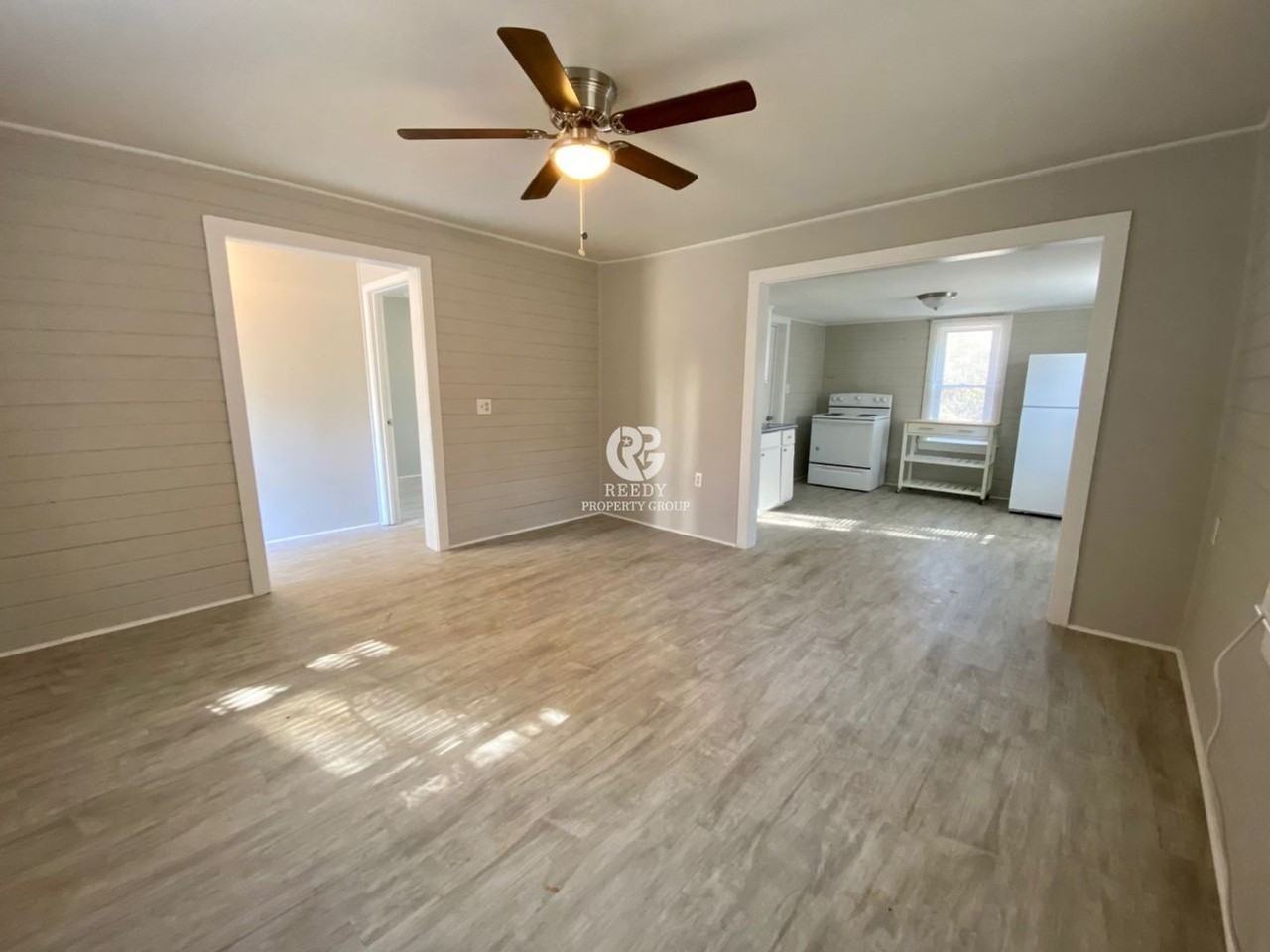 584 Wildwood Dr - Photo 2 of 16