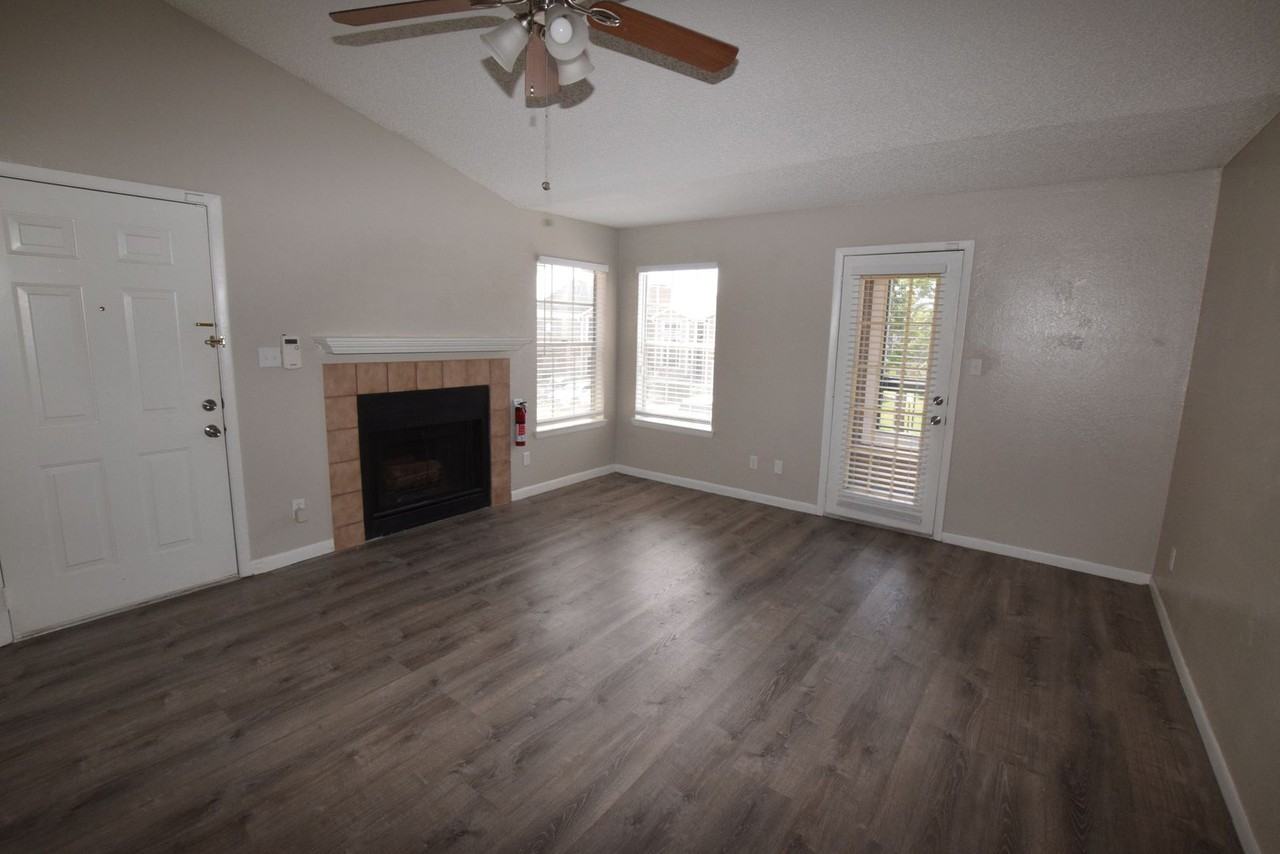 5533 Chrishire Way #F201 - Photo 6 of 12