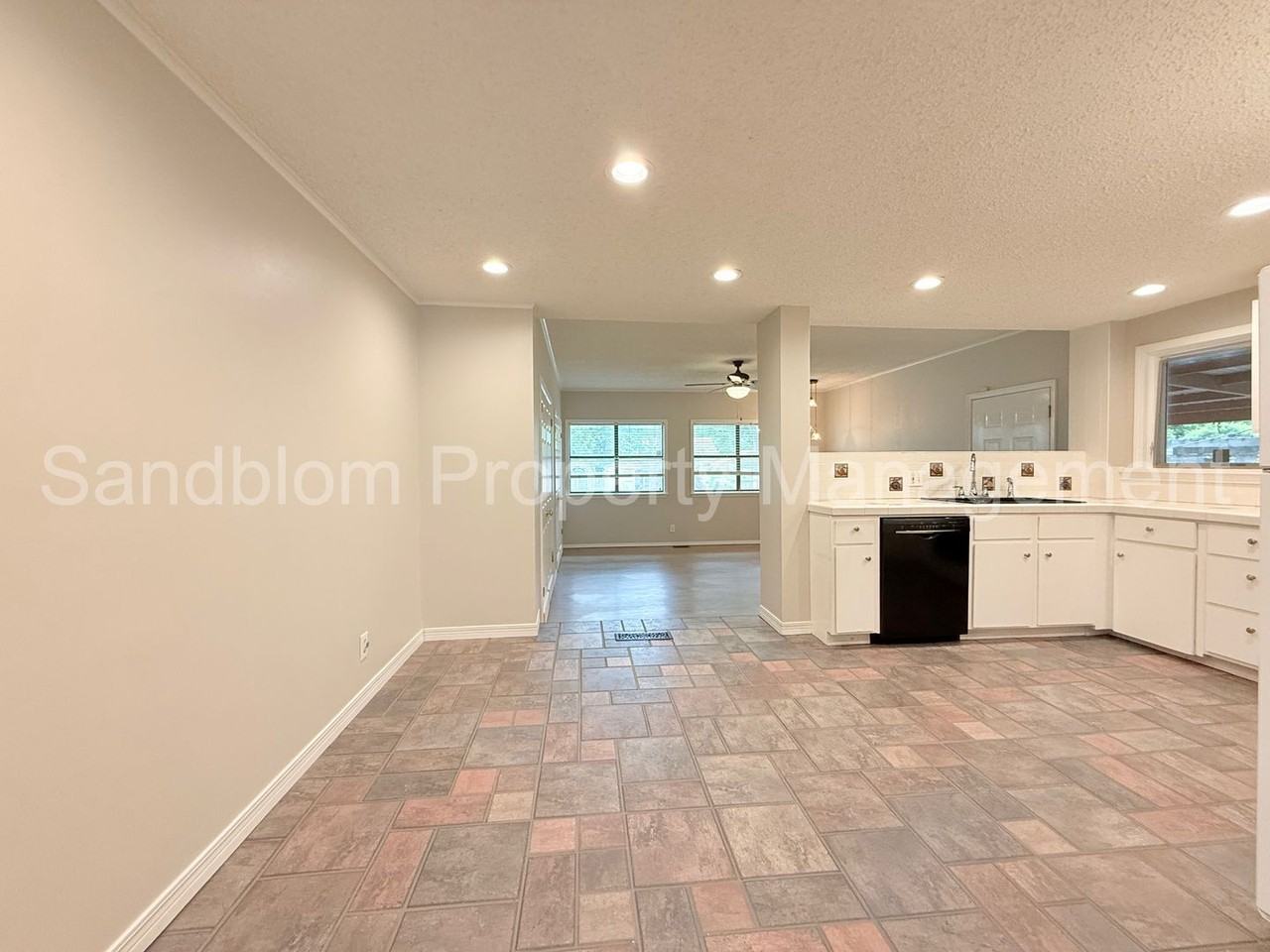 4930 E 2nd St - Photo 6 of 22