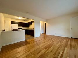 featured image of 3051 W Fardale Ave