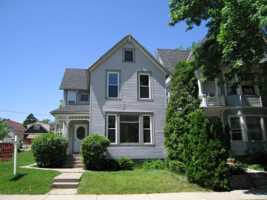 featured image of 2543 S Graham St