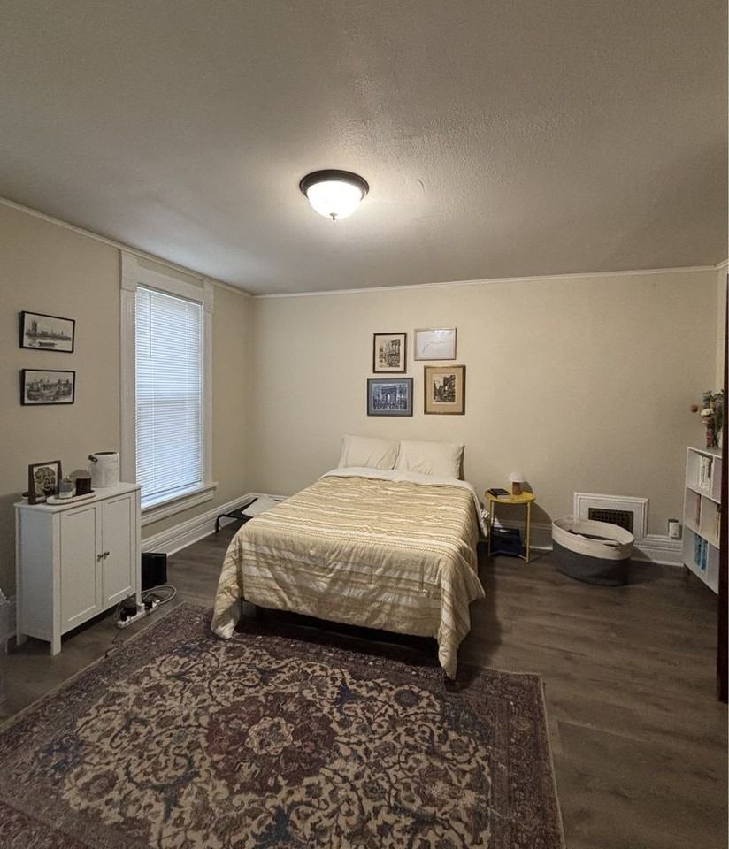 2543A S Graham St - Photo 5 of 9