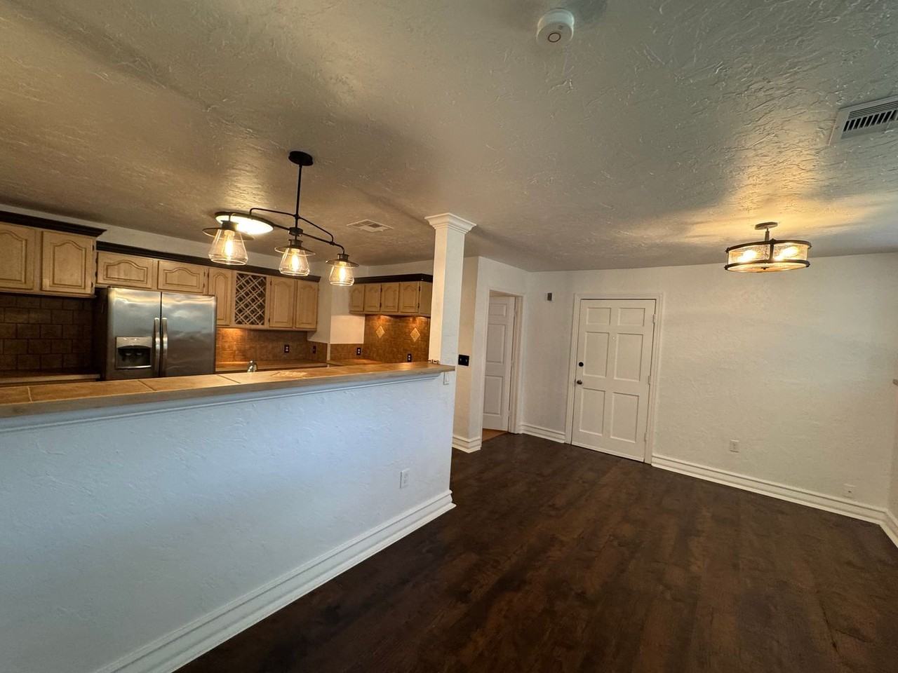 715 E Plymouth Ave - Photo 6 of 24