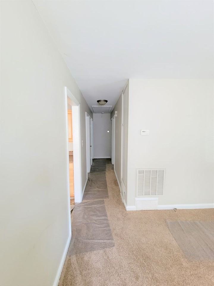 2607 Wildwood Dr - Photo 5 of 10