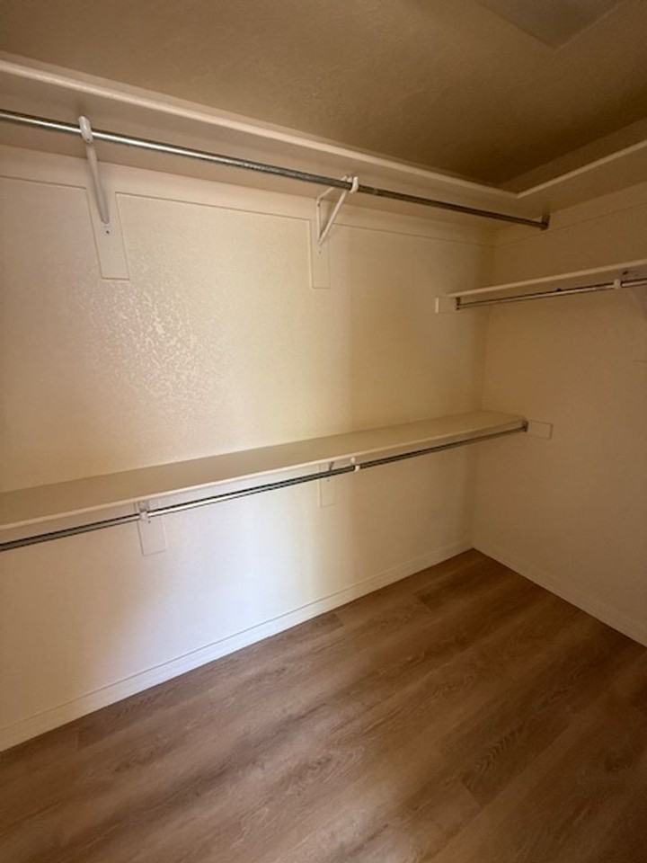 1105 Tony Sanchez Dr Se - Photo 6 of 16