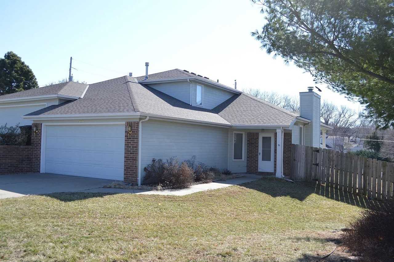 2000 Estella Dr