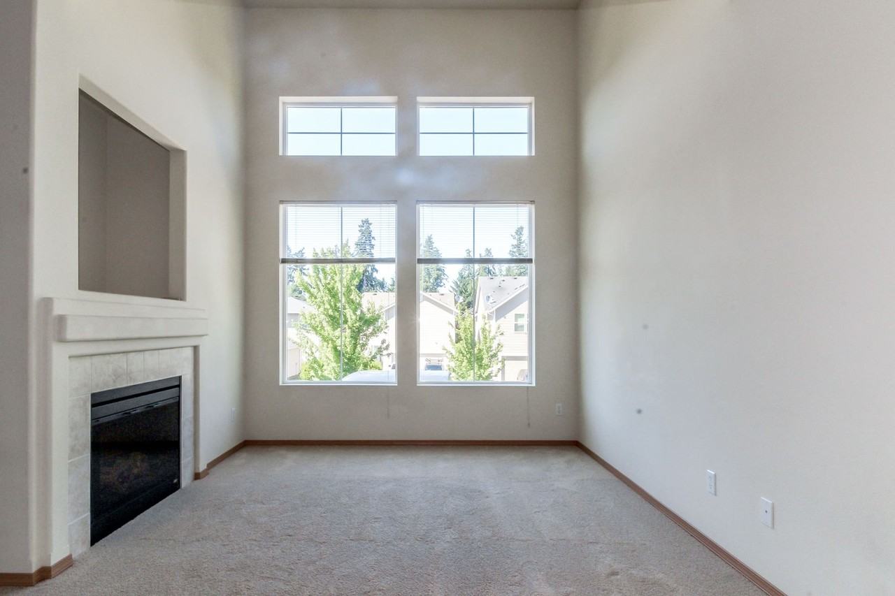 1272 Cooper St - Photo 7 of 32
