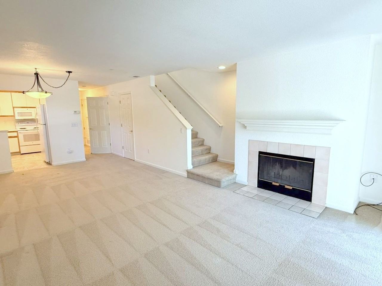 2574 Oak Rd #200 - Photo 6 of 23