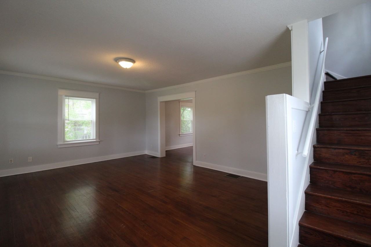 3728 Springfield St - Photo 2 of 12