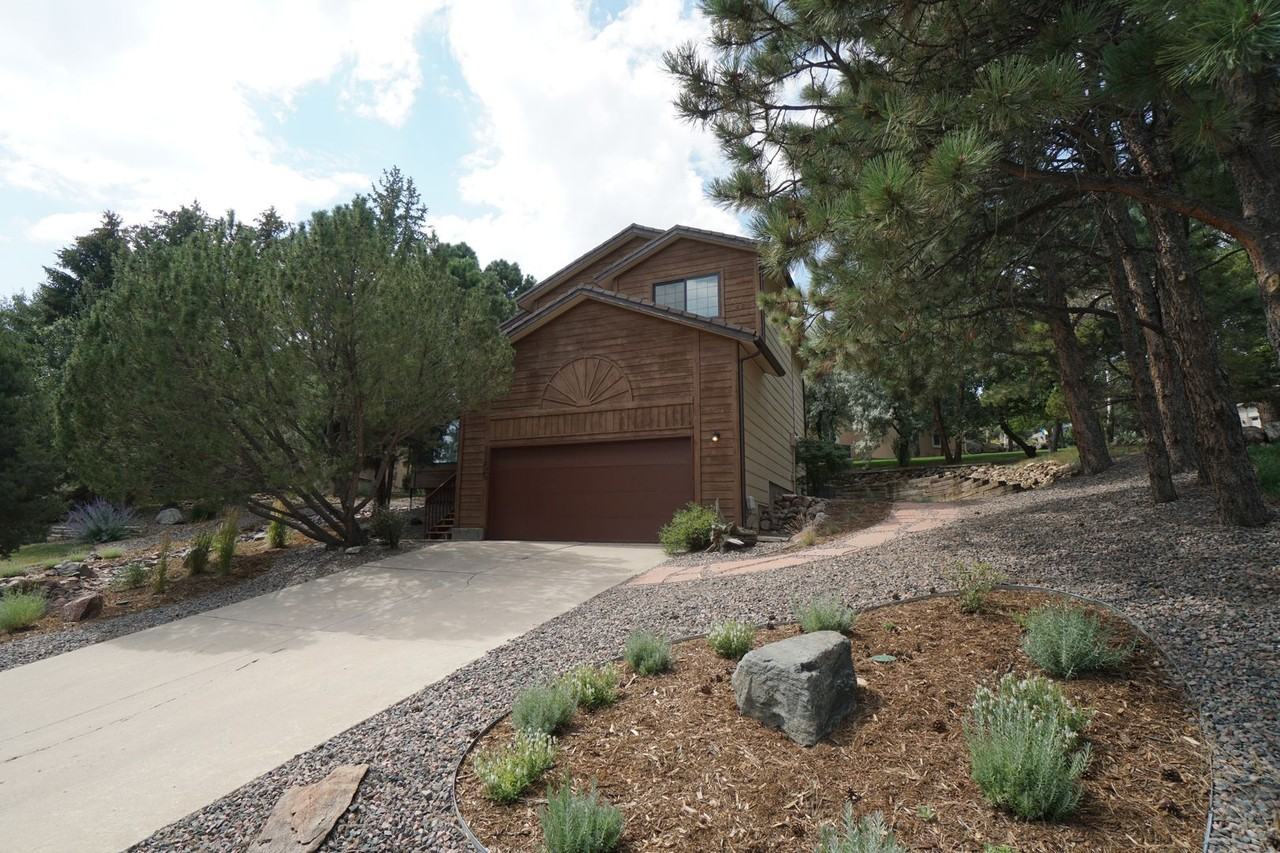 1155 Popes Valley Dr - Photo 2 of 37