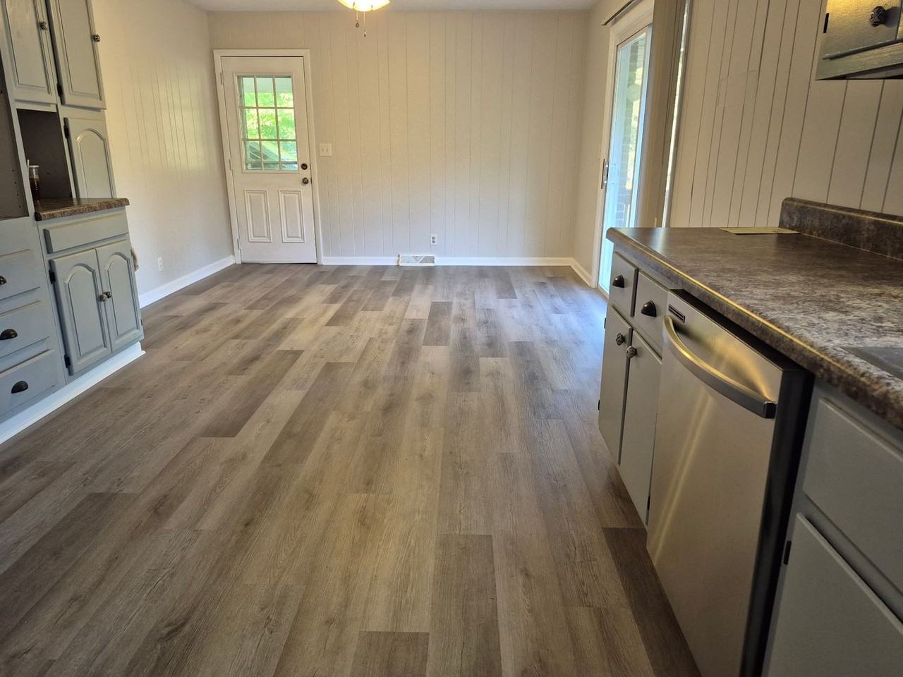 124 Hobbs St - Photo 5 of 24