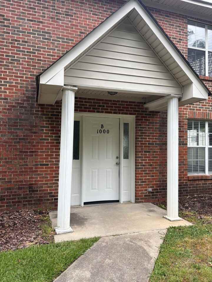 1000B Mt Holly Huntersville Rd - Photo 2 of 28