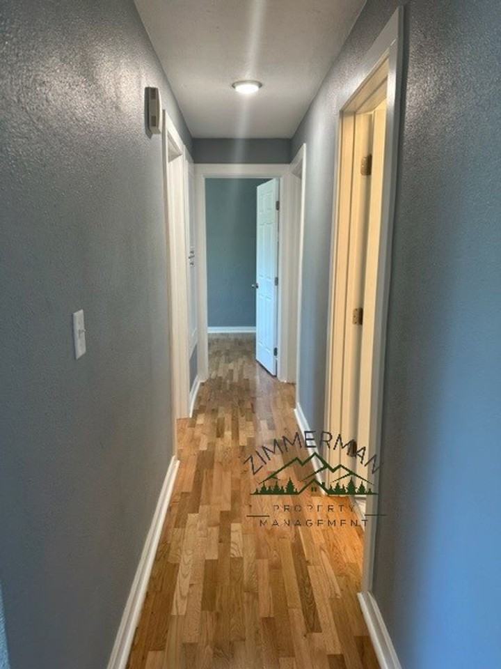 1740 City View St - Photo 6 of 10
