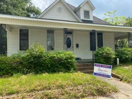 featured image of 706 N Trenton St