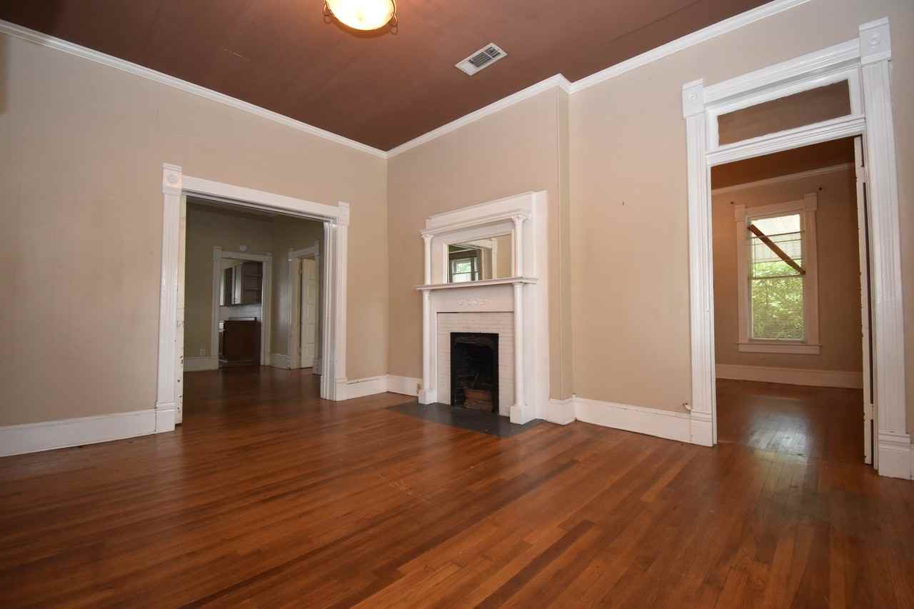 706 N Trenton St - Photo 2 of 14