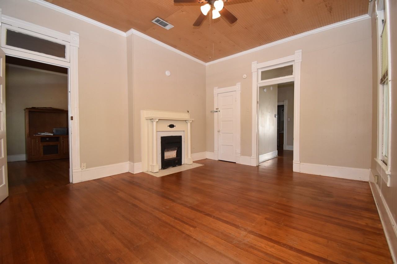 706 N Trenton St - Photo 5 of 14