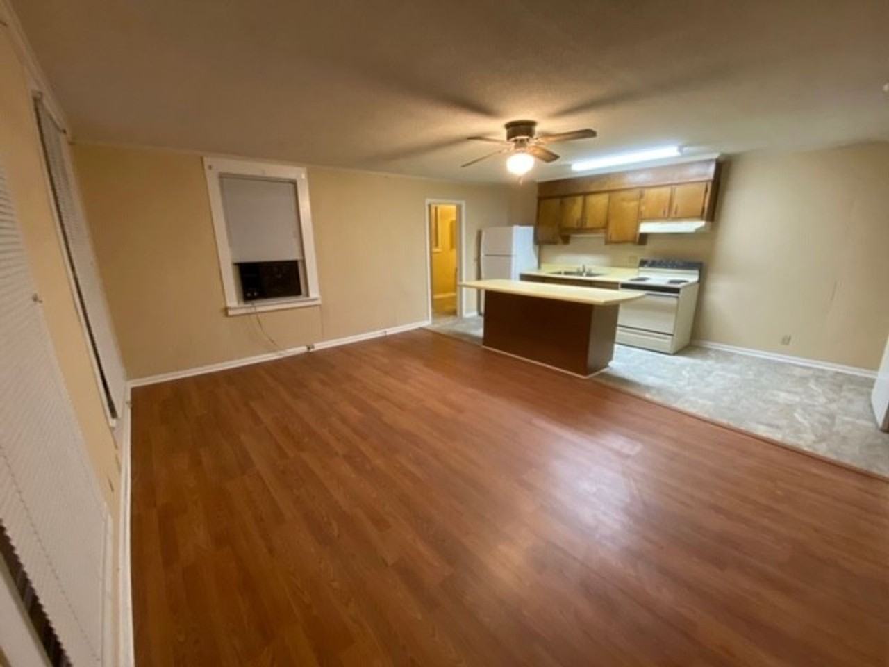 220 E Main St - Photo 3 of 9
