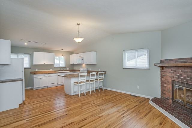 1520 Las Vegas Dr - Photo 2 of 21