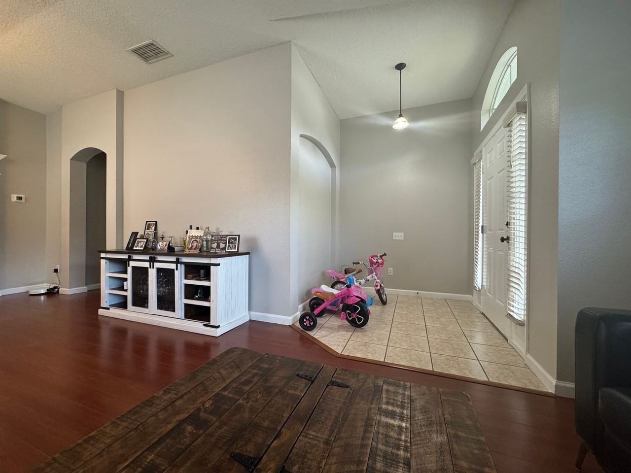 1925 Mitchellbrook Ln - Photo 5 of 36