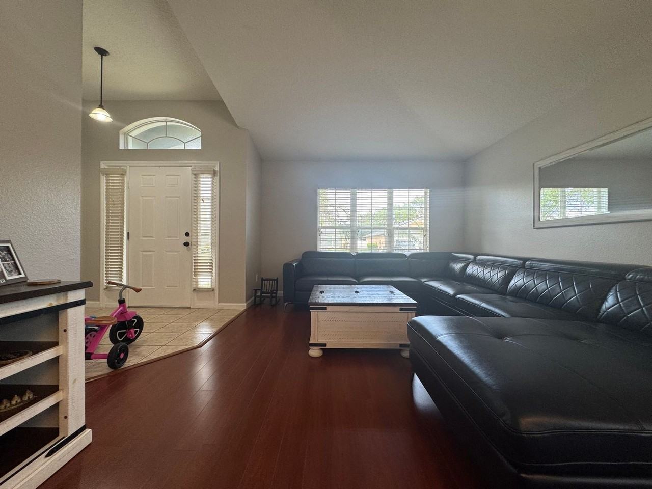 1925 Mitchellbrook Ln - Photo 6 of 36