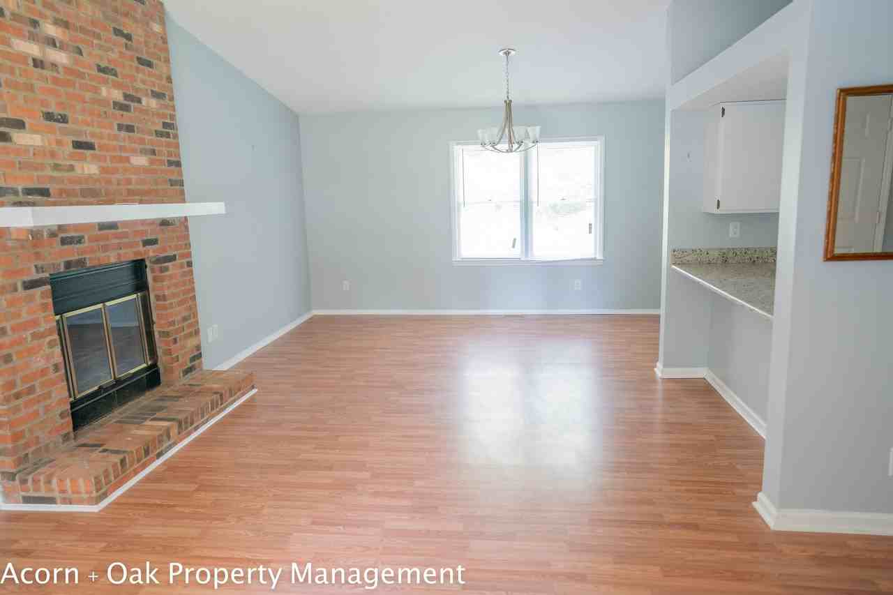 2002 Strebor St - Photo 3 of 20