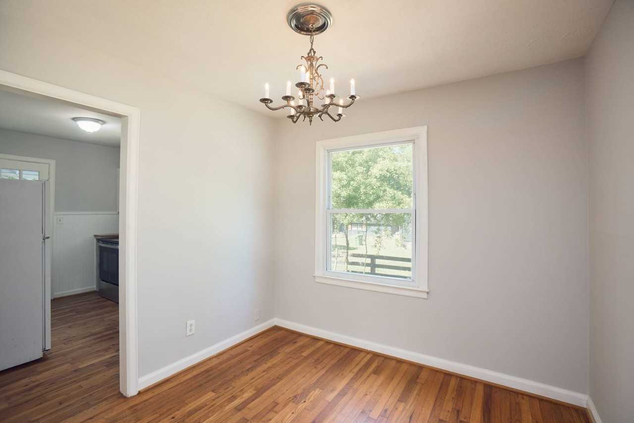 1970 Sumter St Nw - Photo 5 of 12