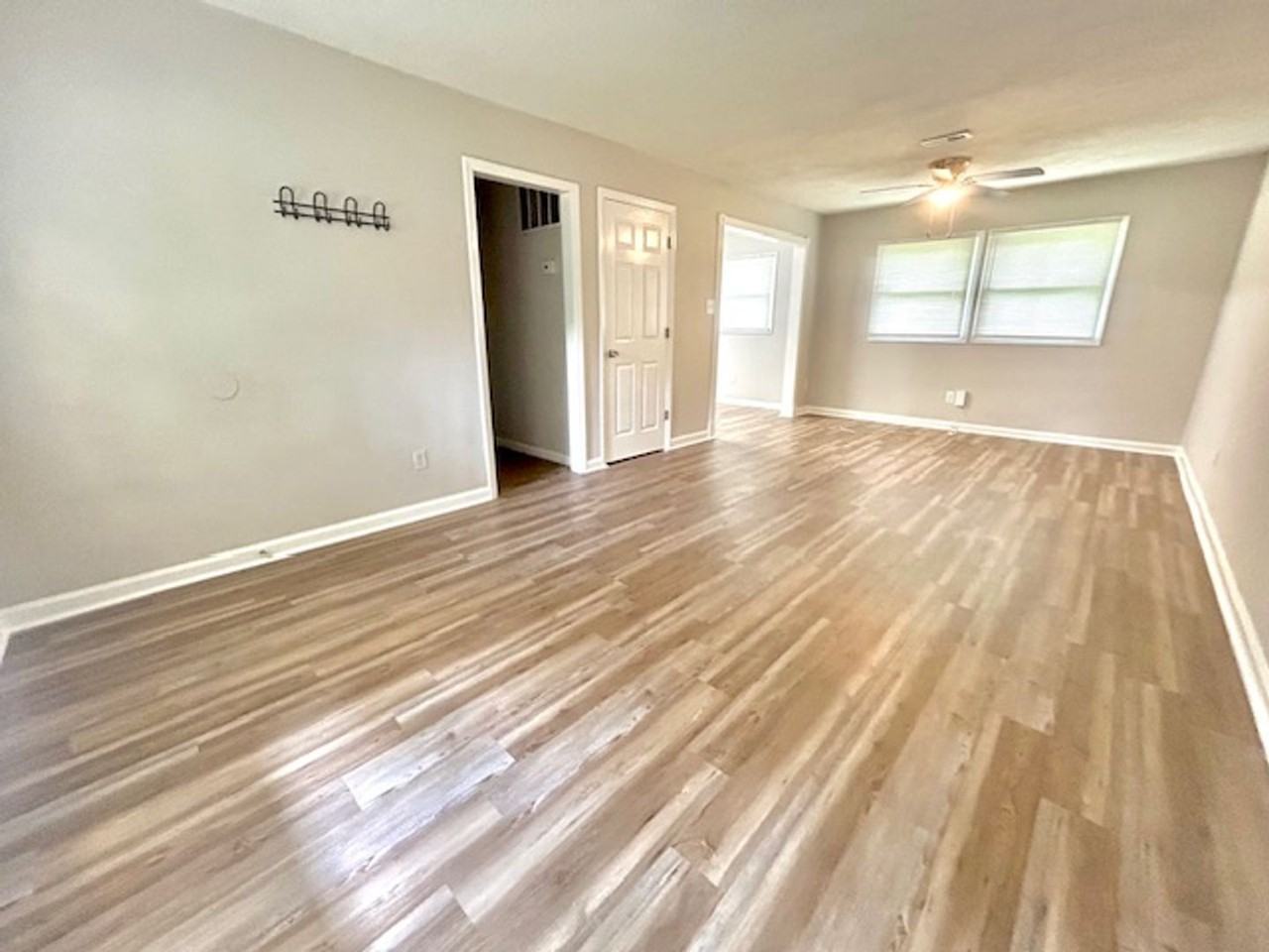 2253 Flippin Cir Nw - Photo 4 of 17