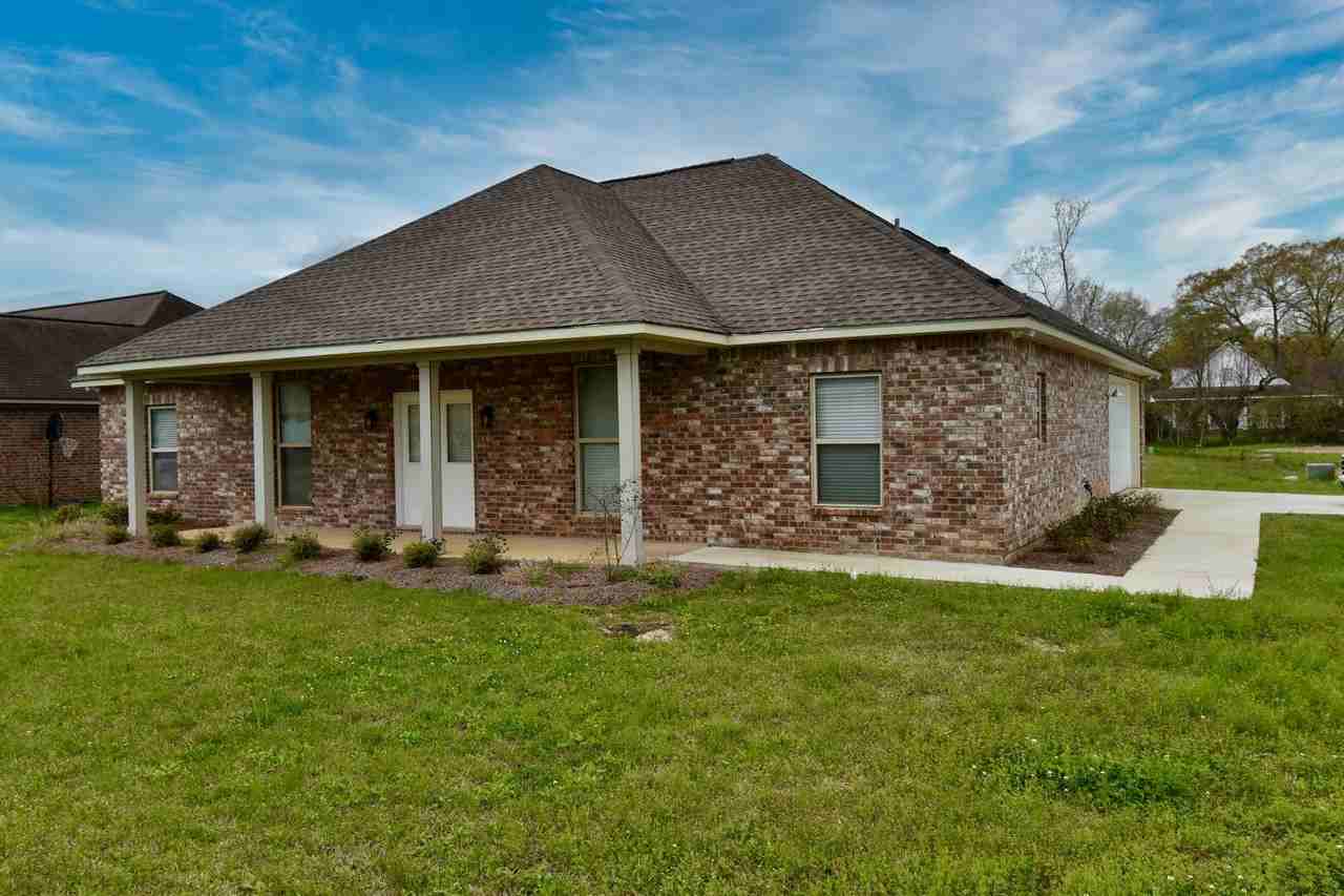 112 Haley Ln - Photo 2 of 29