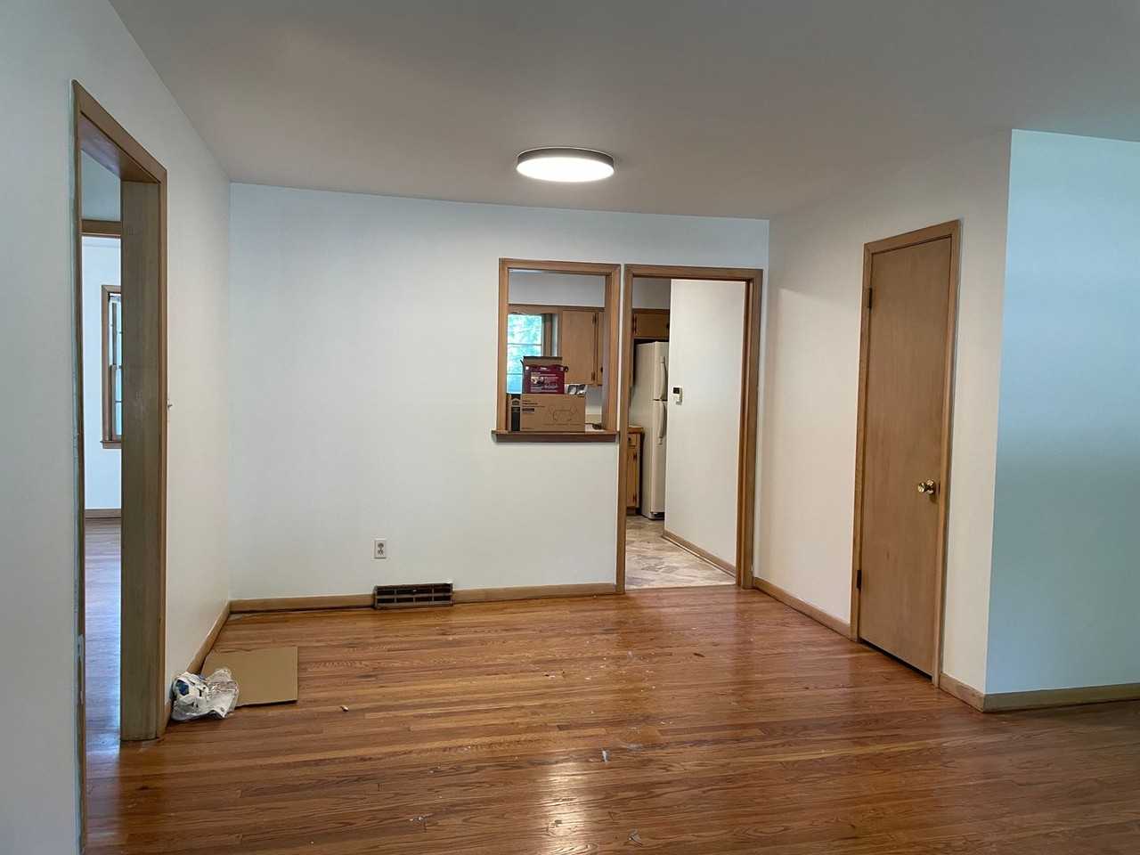 731 W 85th St - Photo 2 of 17