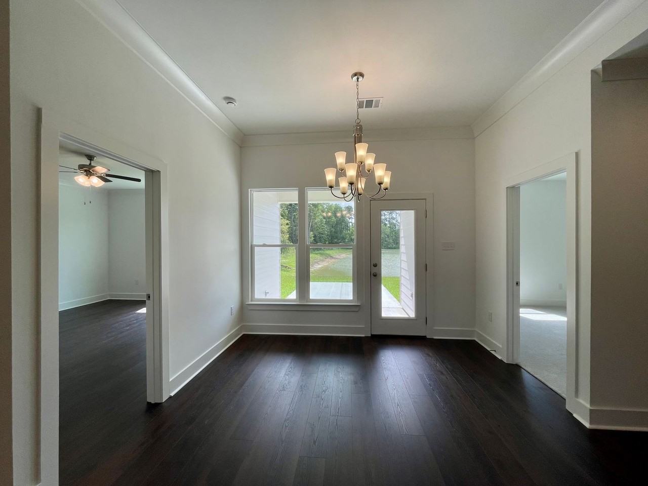 9674 Brookfield Ave - Photo 5 of 18