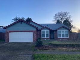 featured image of 214 E Hillsdale Dr