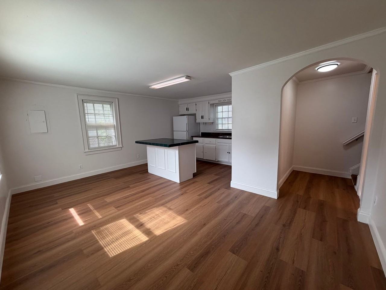 3 Elizabeth St Nw - Photo 2 of 21