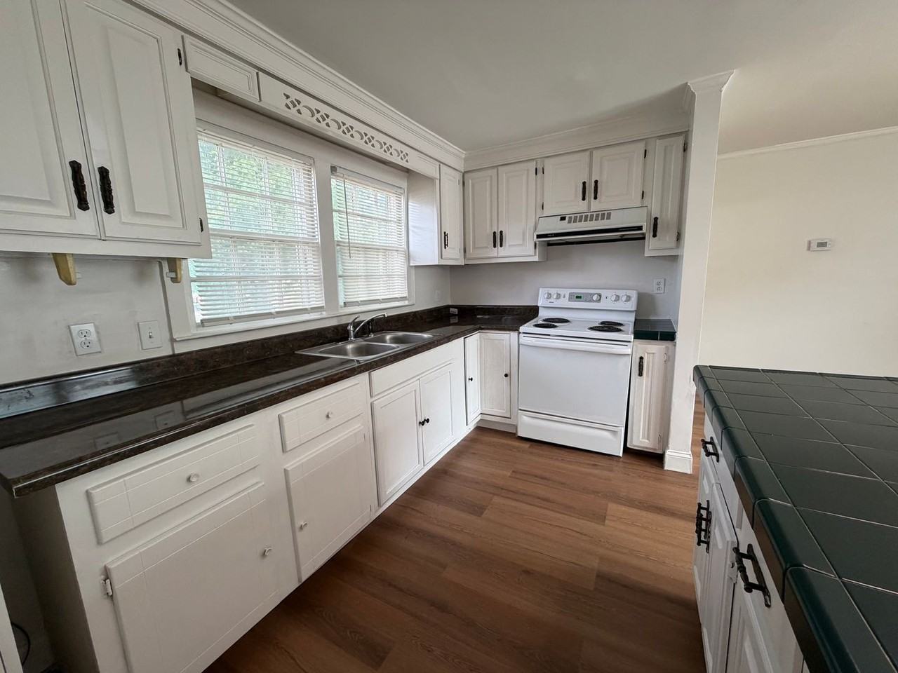3 Elizabeth St Nw - Photo 6 of 21