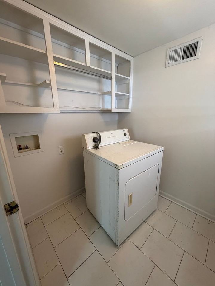 3 Elizabeth St Nw - Photo 7 of 21