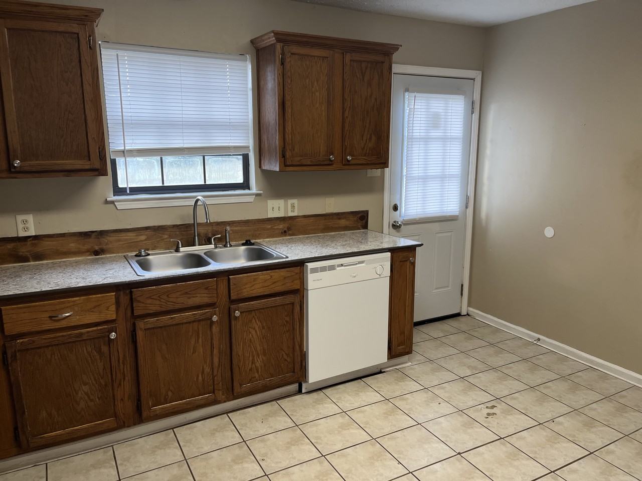39 Blair Rd #A - Photo 2 of 11